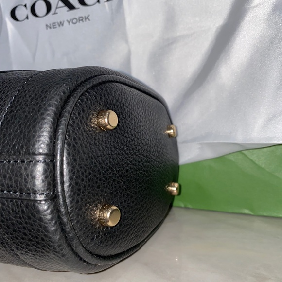 Coach Dempsey bucket bag nwt - Picture 9 of 9